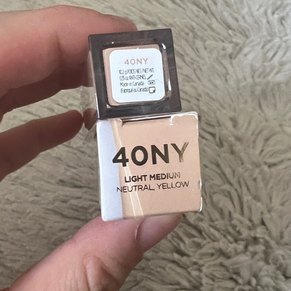 Urban Decay STAY NAKED WEIGHTLESS LIQUID CONCEALER Shade 40NY Full SIZE - Picture 3 of 3